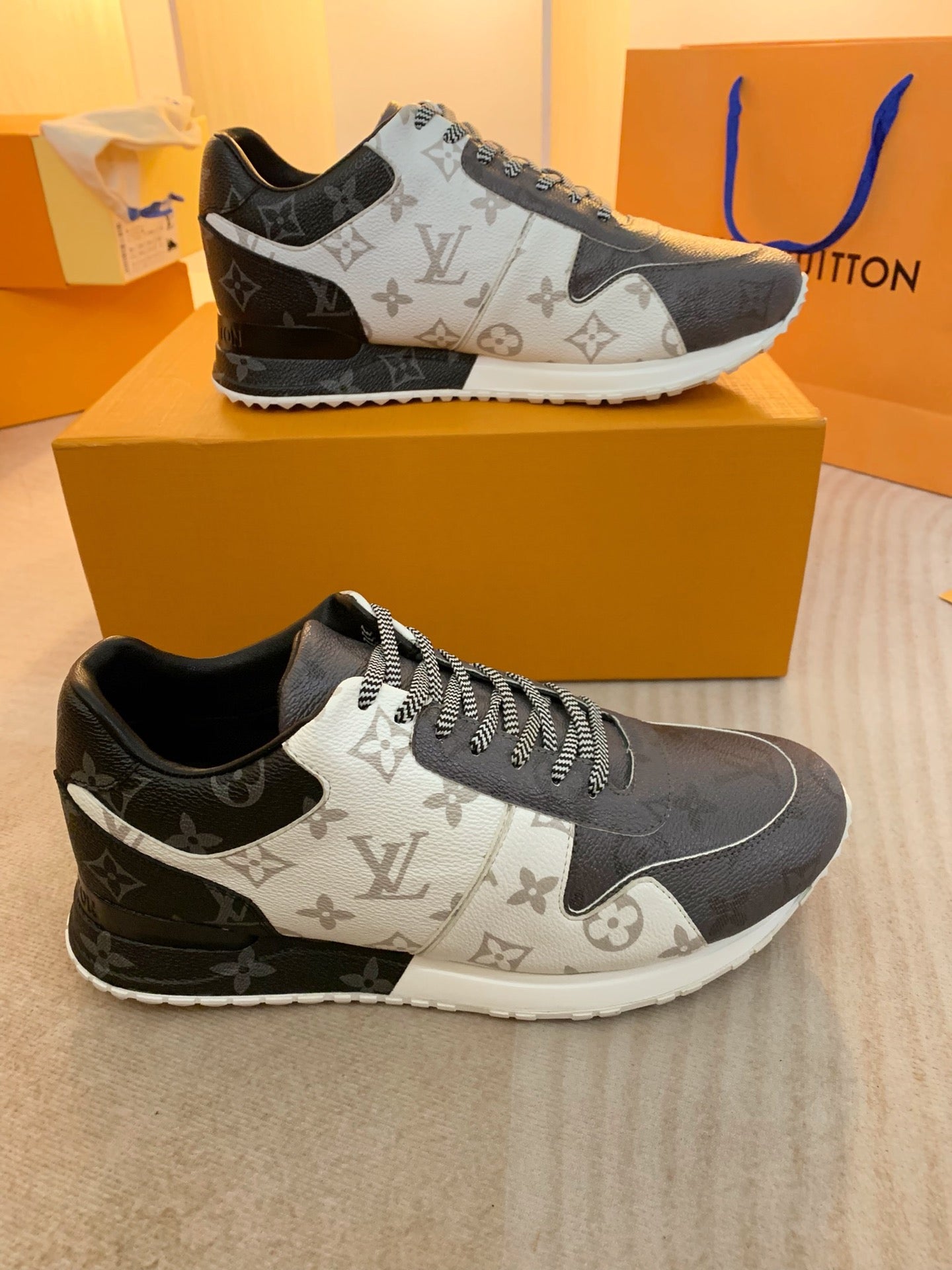 Z2Q95E103  Popular high-quality  shoes
