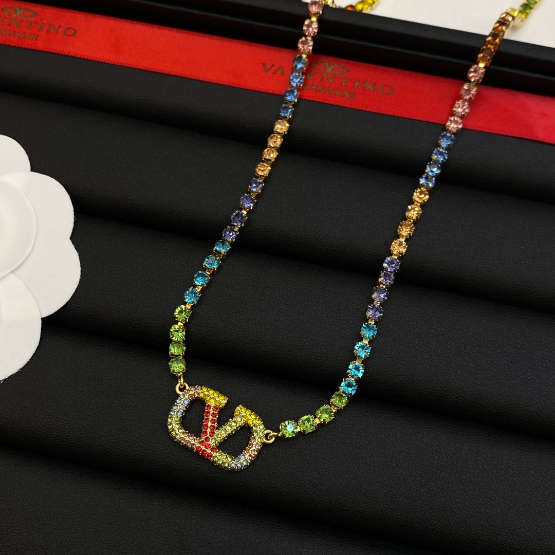 X1Q85VL428X Popular Necklaces. Bracelets. Earrings