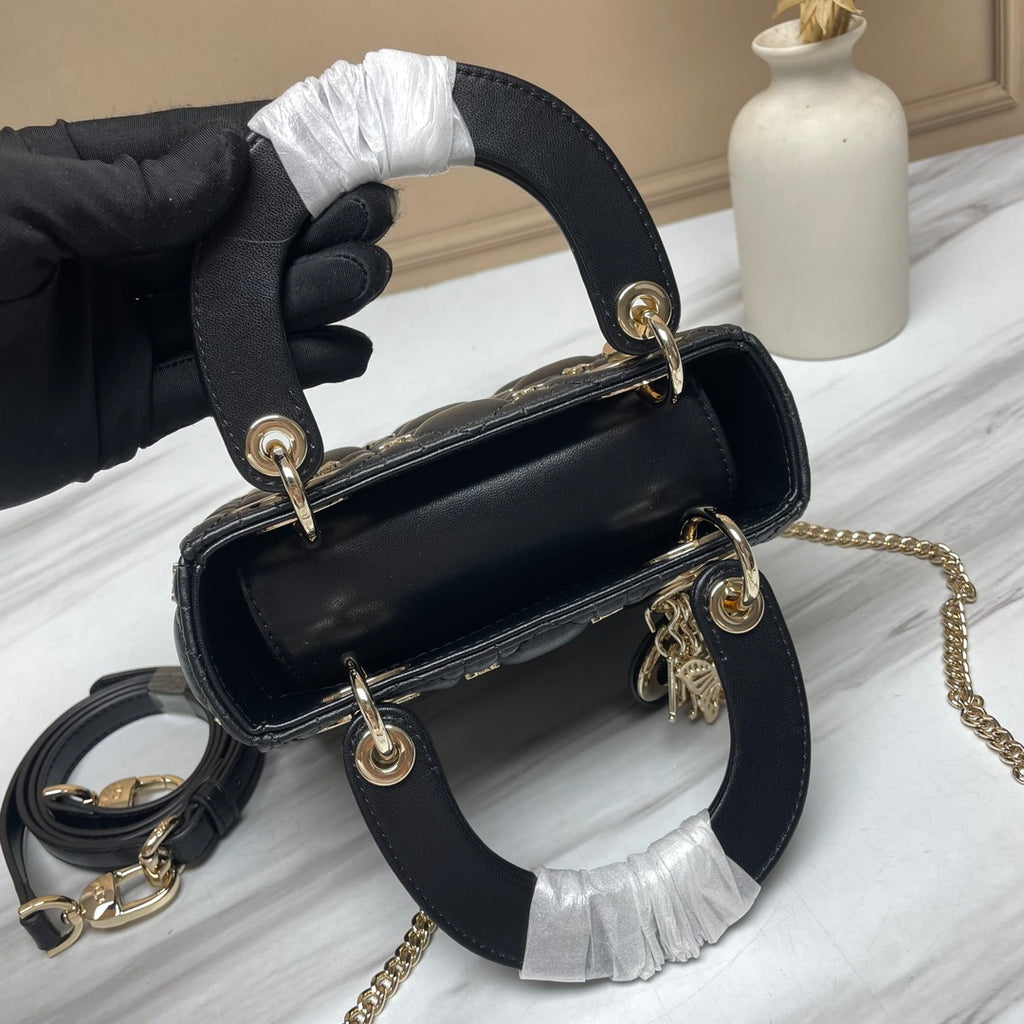 B1R15D139 Popular leather bag
