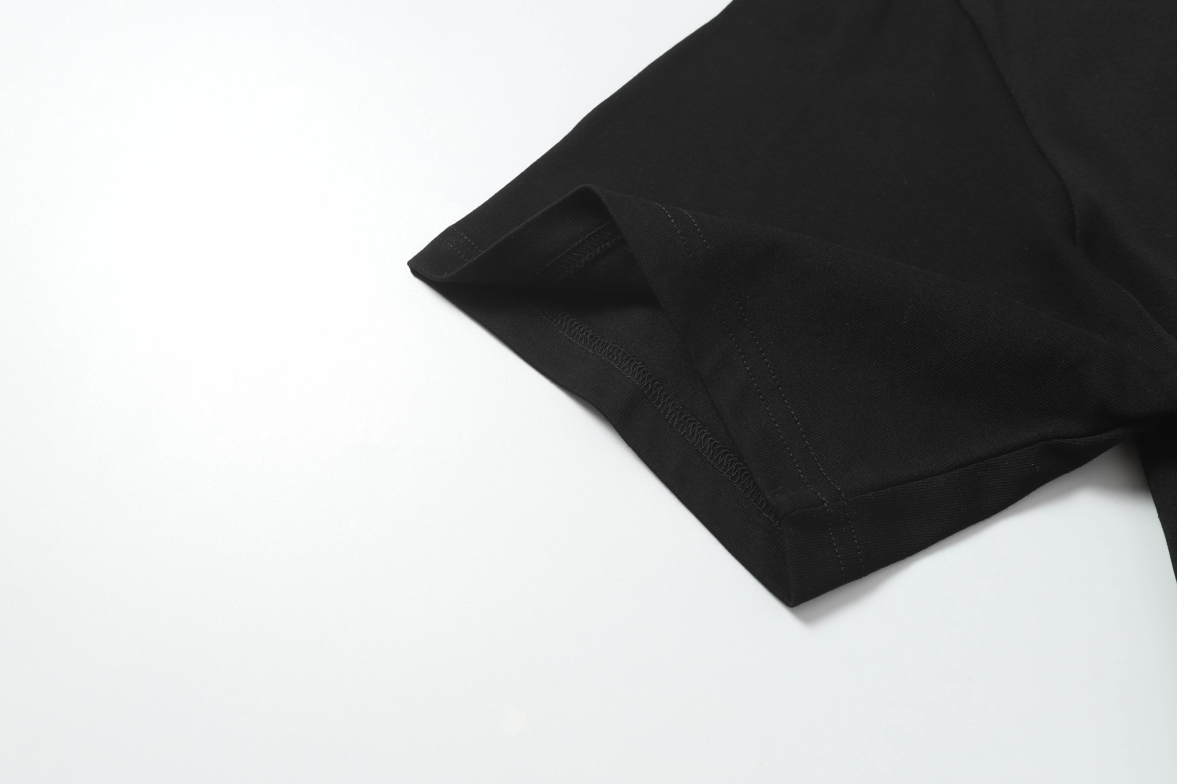 U1R45E165 Popular T-shirt