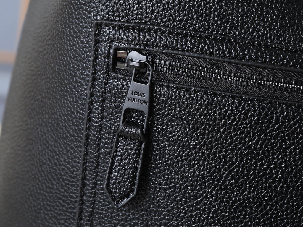 B1P46E42 Popular leather bag