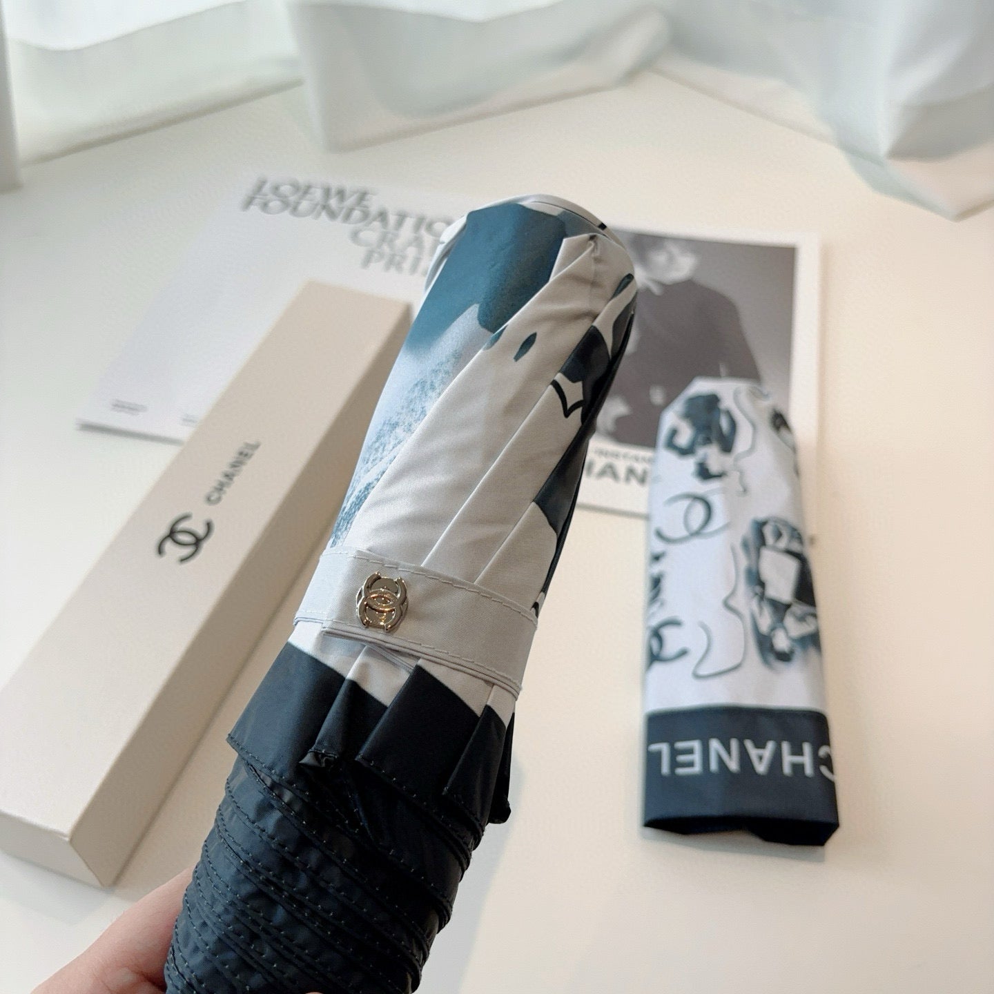 J1R85C81 Popular UV resistant umbrella