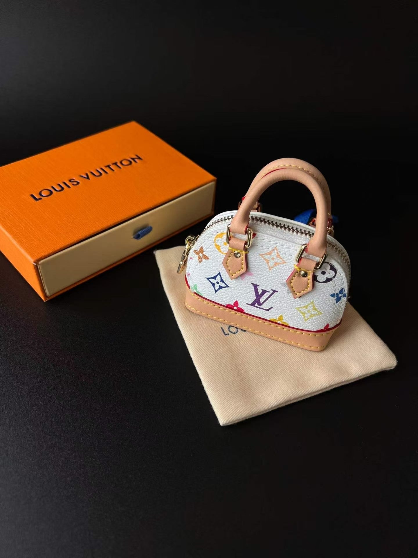 A1R76E48 Popular bag 's charms accessories