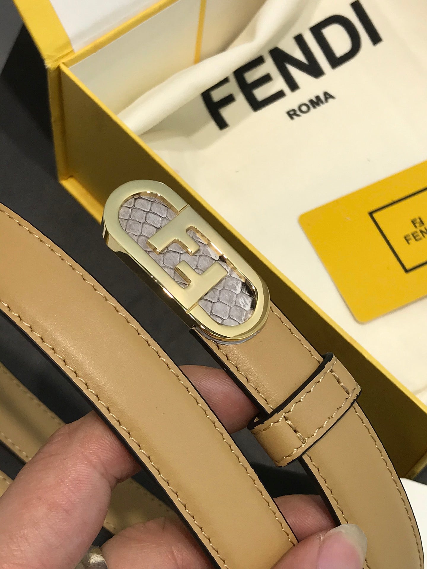 P1Q64F76 Popular  High quality belt With full package