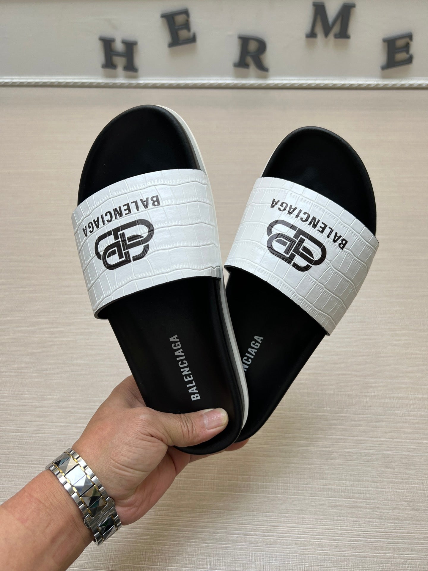 Z5ZJ99 Popular slippers