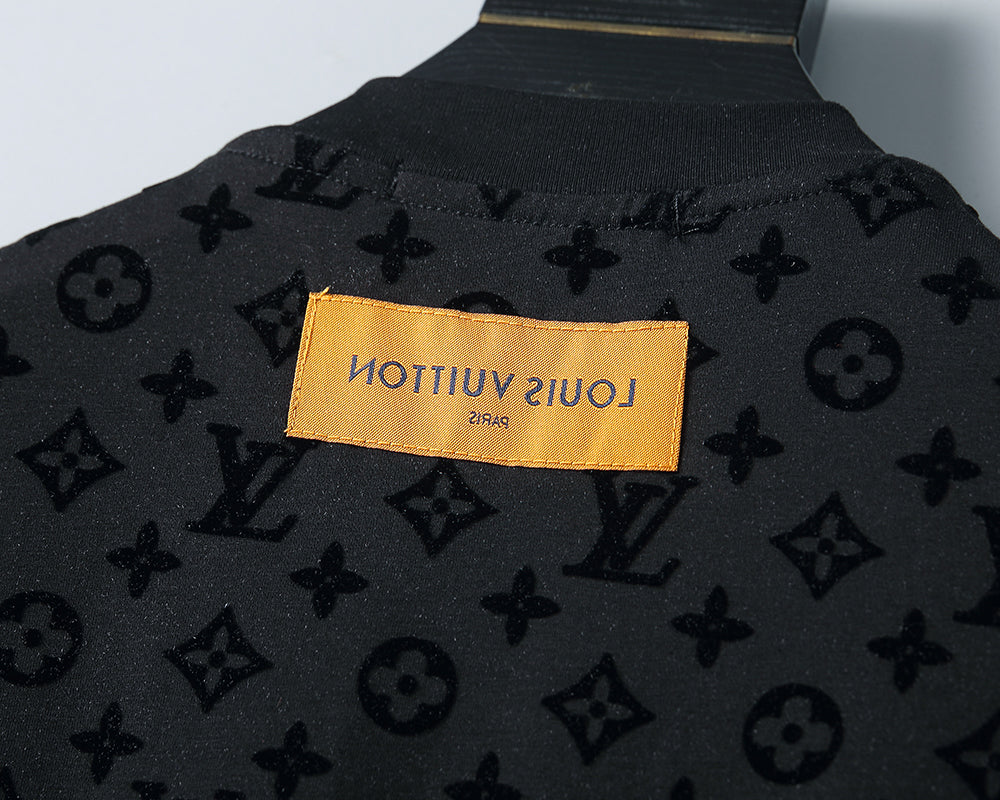 U1W25E57  Popular T-shirts