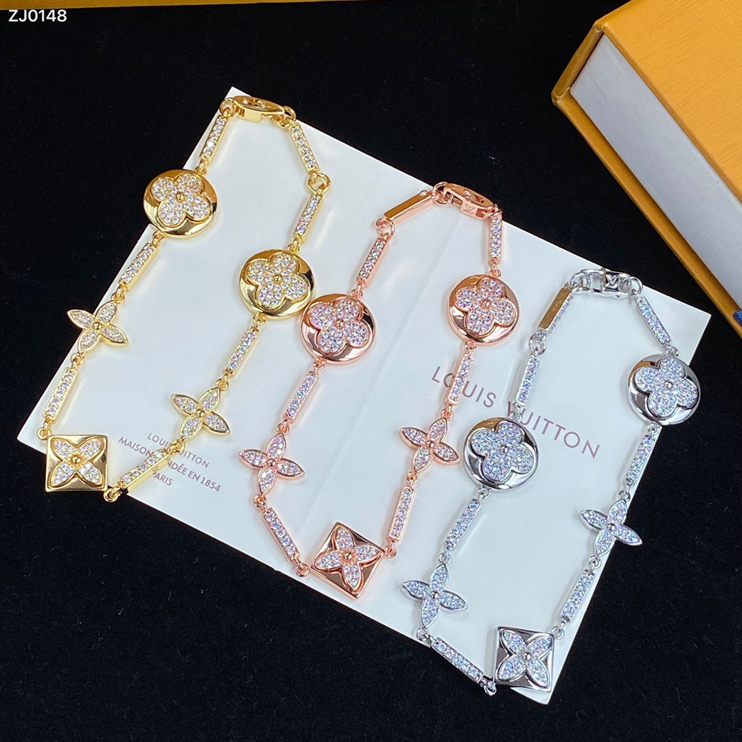X1X34E602X  Popular Bracelets