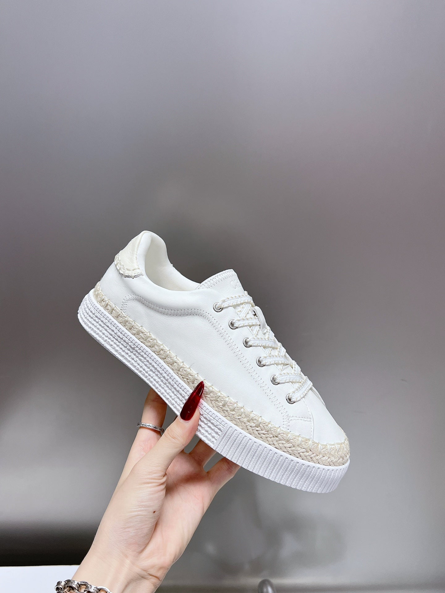 Z2Q105A273 Popular high-quality Shoes