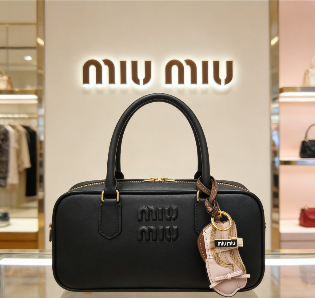 A1R46A20 Popular bag 's charms accessories