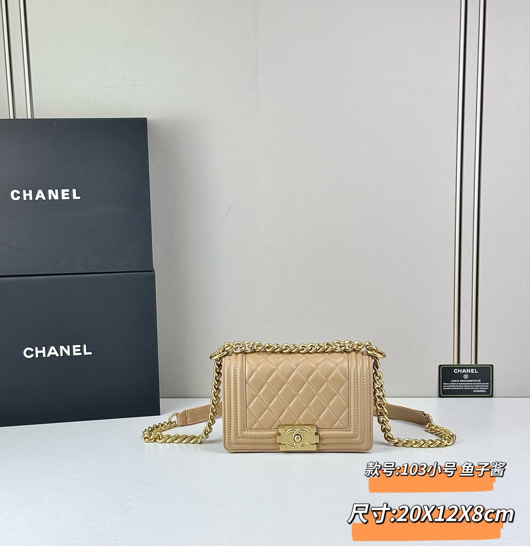B1P36C17 Popular Caviar leather bag