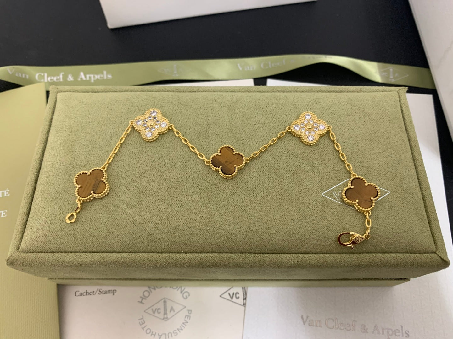 X5X53VA179K  Popular bracelets 5 flowers normal size1.5cm flower