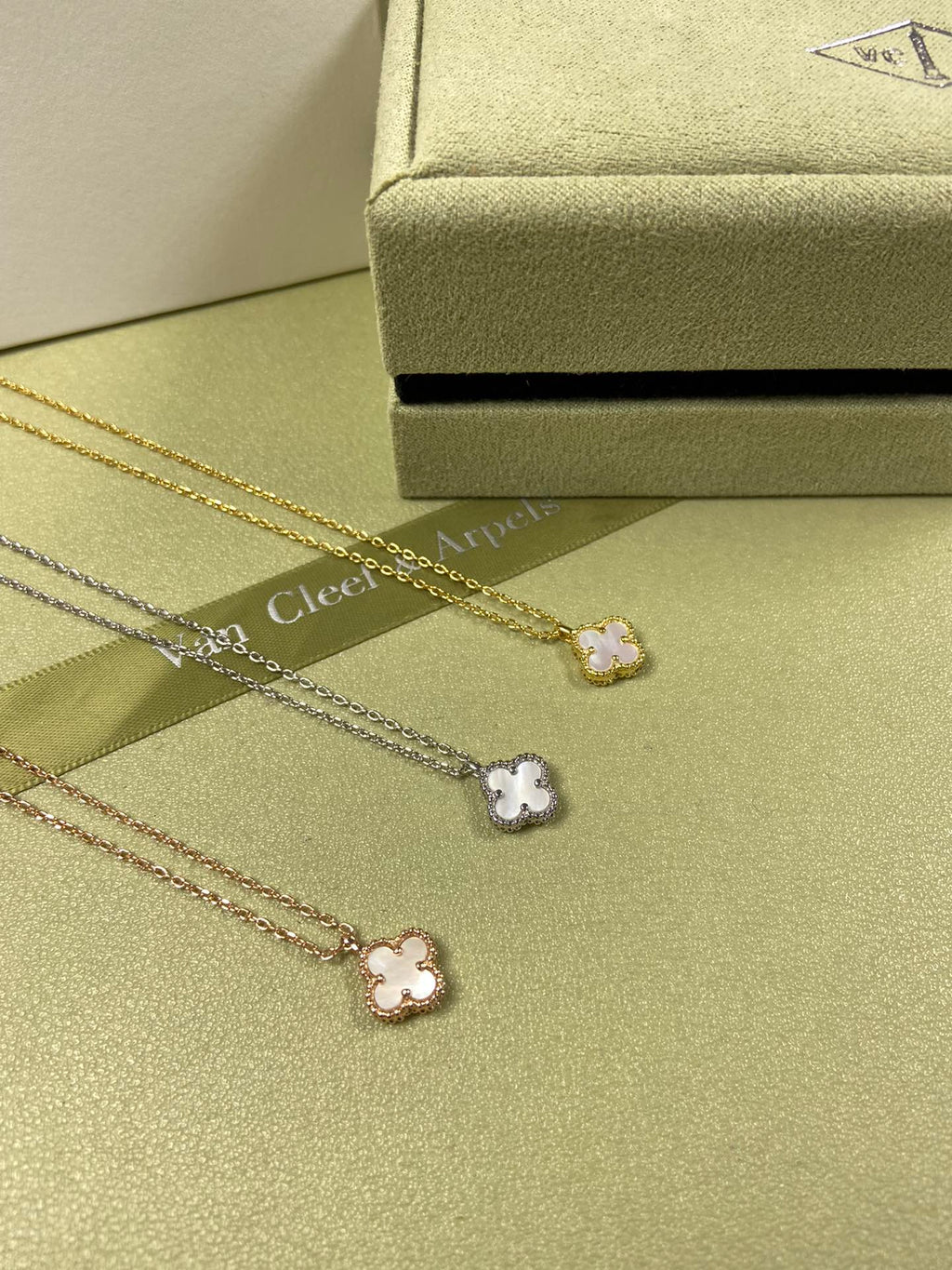X5R75VA1K Popular  Necklaces