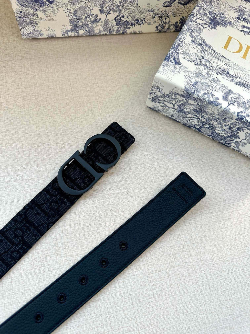 P1R55D206 Popular   High quality belt With full package