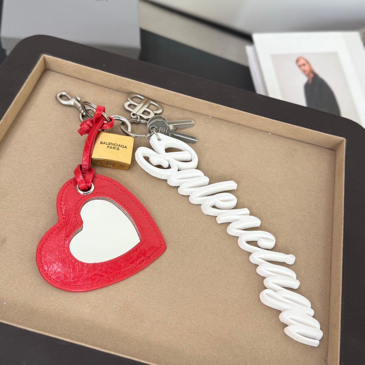 A1R46J42 Popular bag 's charms accessories