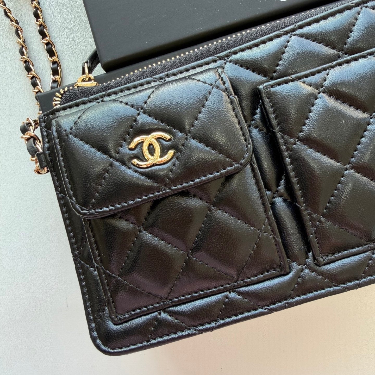 B1P46C21 Popular leather bag