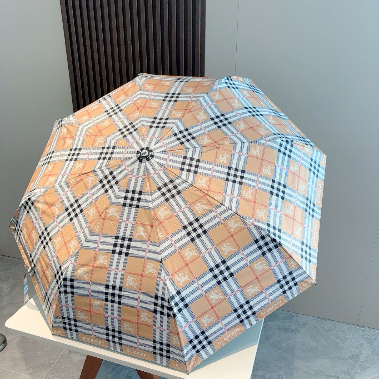 J1R85R127 Popular UV resistant umbrella