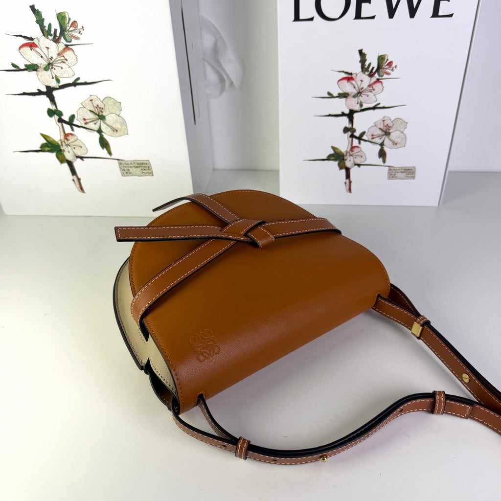 B1R76A27 Popular  leather bag