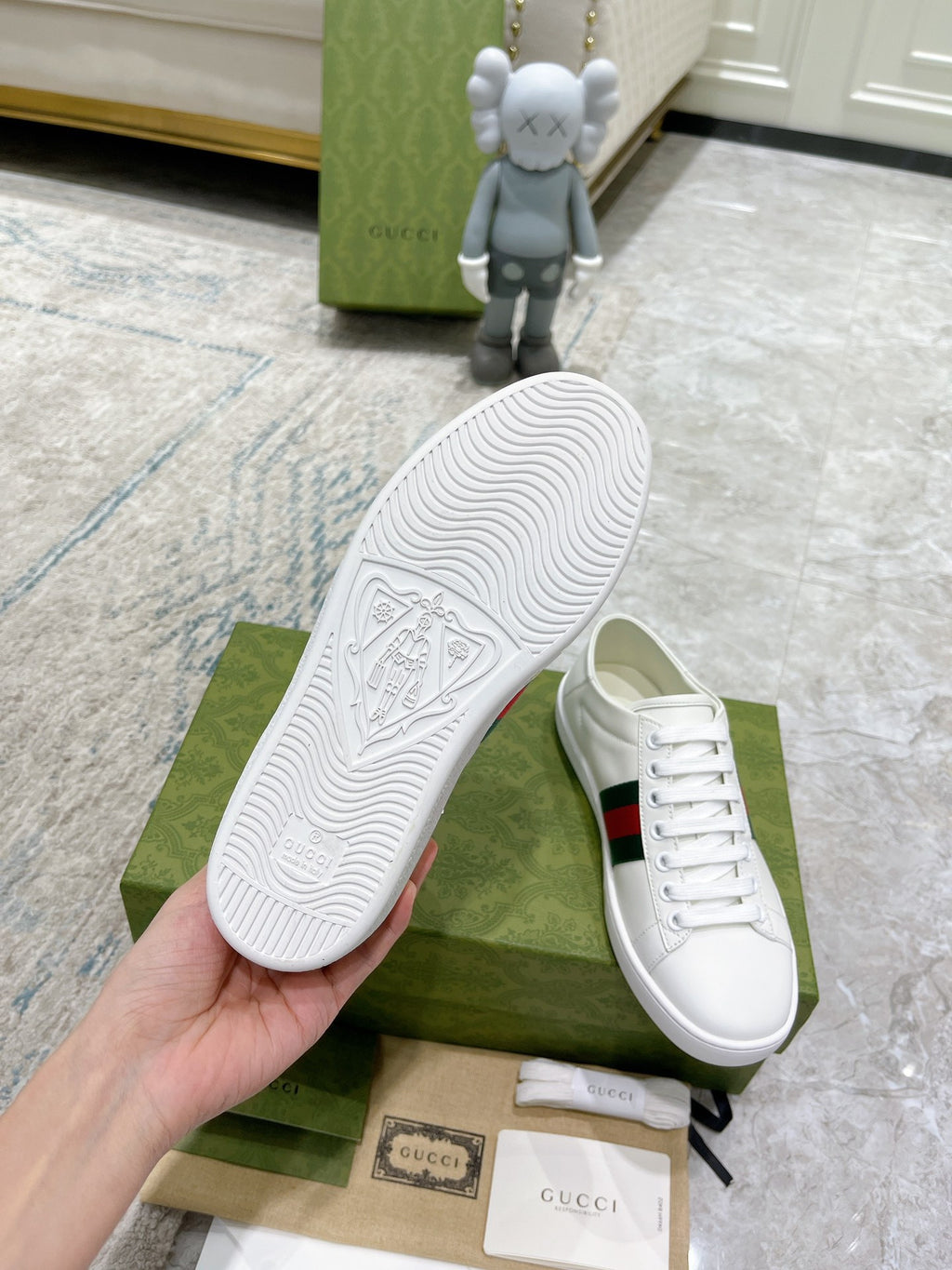 Z2Q105B199 Popular high-quality Shoes