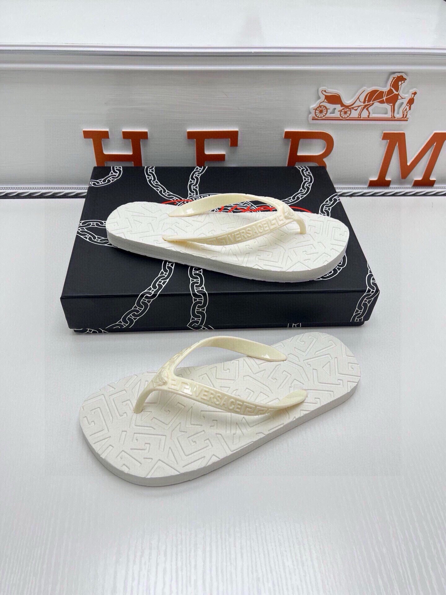 Z5Z35V295 Popular Slippers
