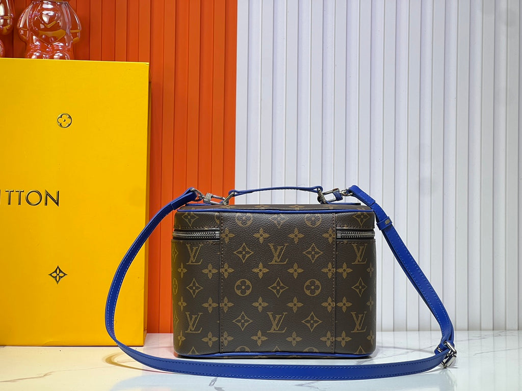 B1X45E10 Popular  leather bag