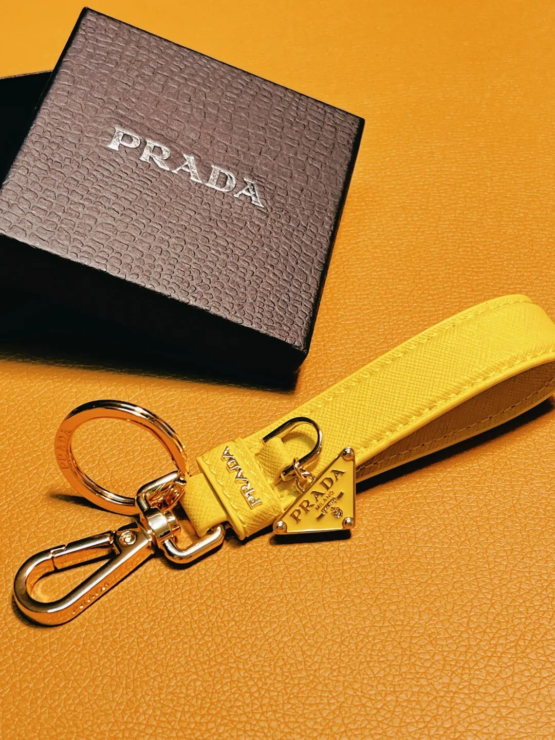 A1484PD27  Popular key closure