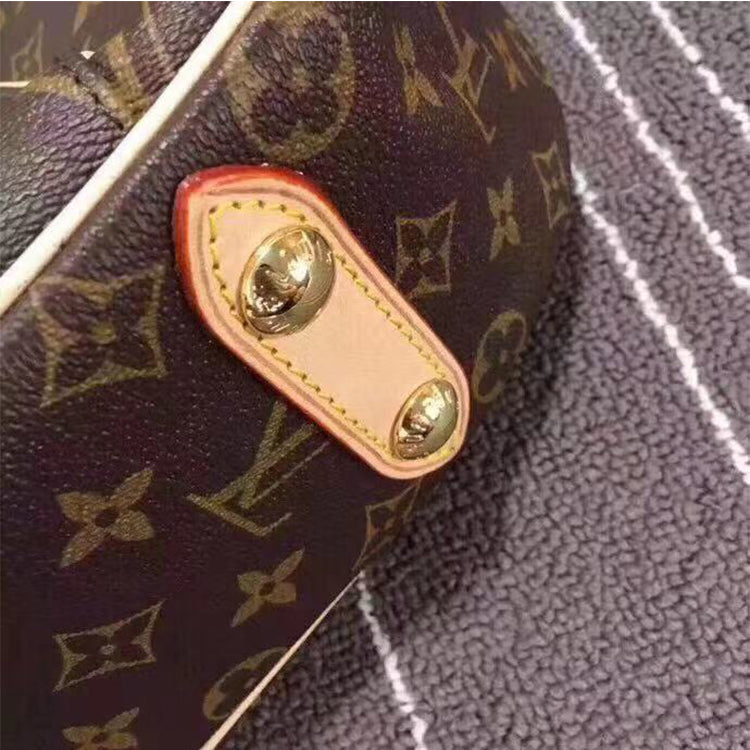 B1P11E11 Popular   leather bag 
