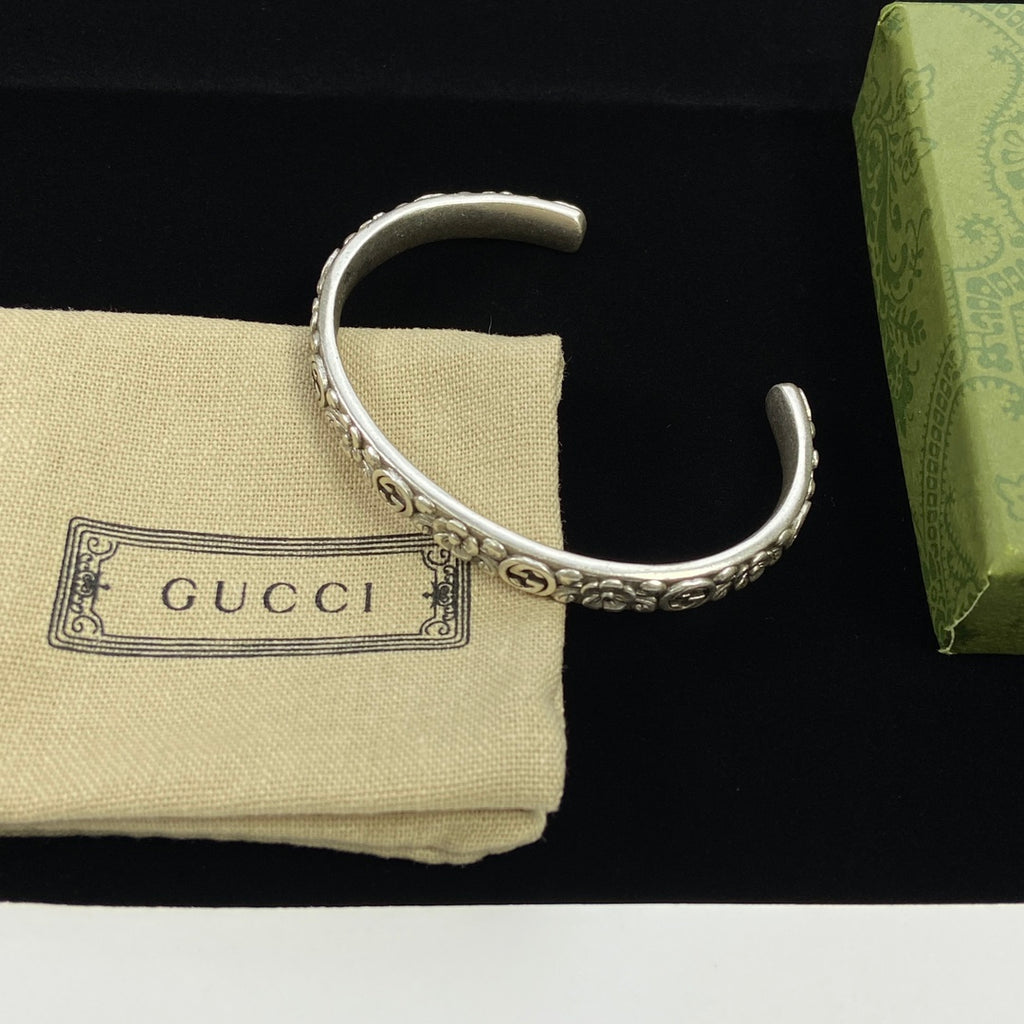 X1Q85B19K  Popular Bracelets