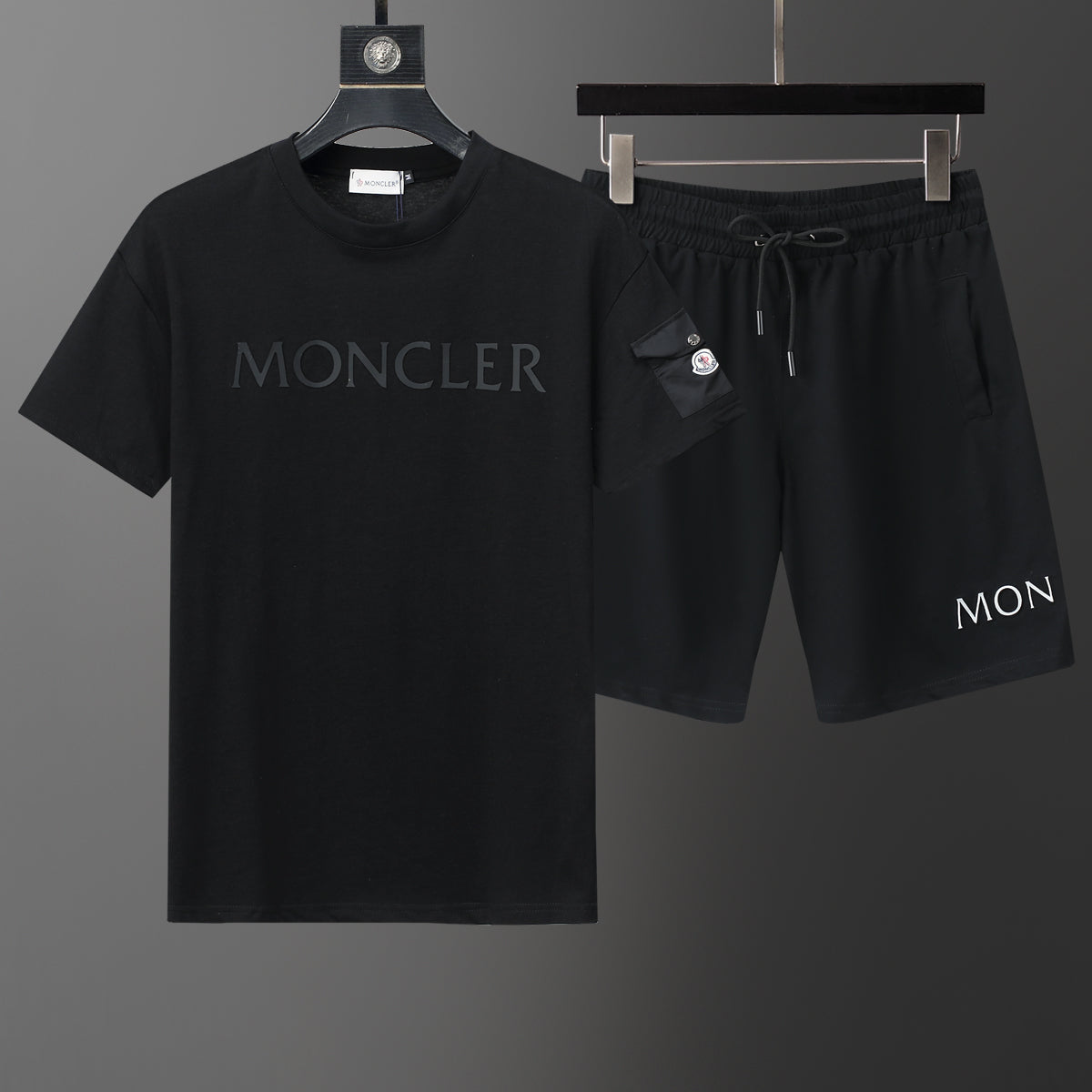 U1R135A122  Popular shirt and shorts set