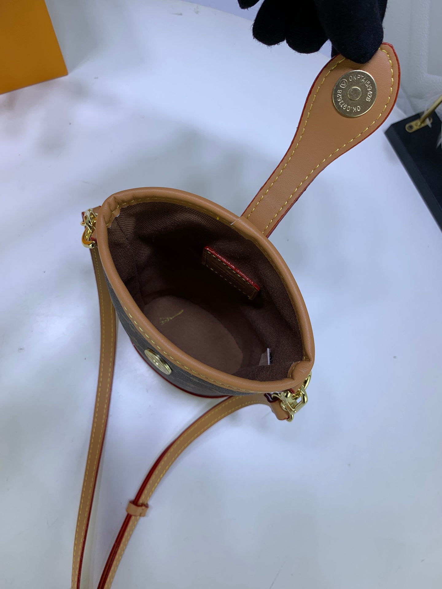 B2W25E48 Popular  leather bag