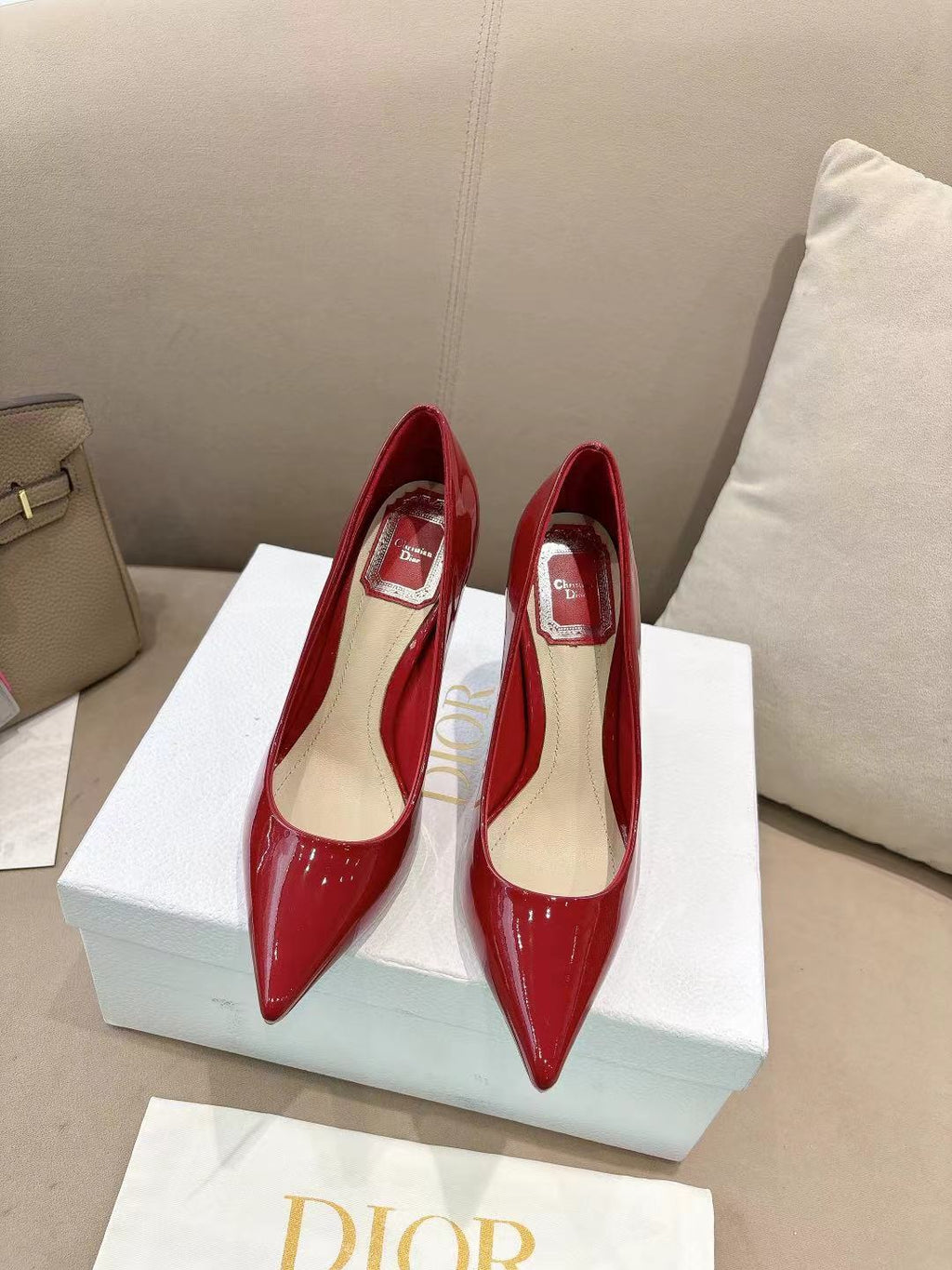 Z2Q95D125 Popular high-quality leather Shoes
