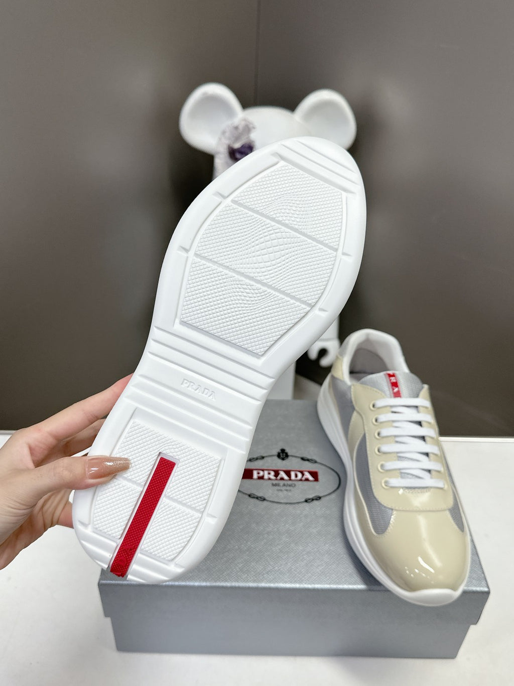 Z2Q105P384 Popular high-quality Shoes