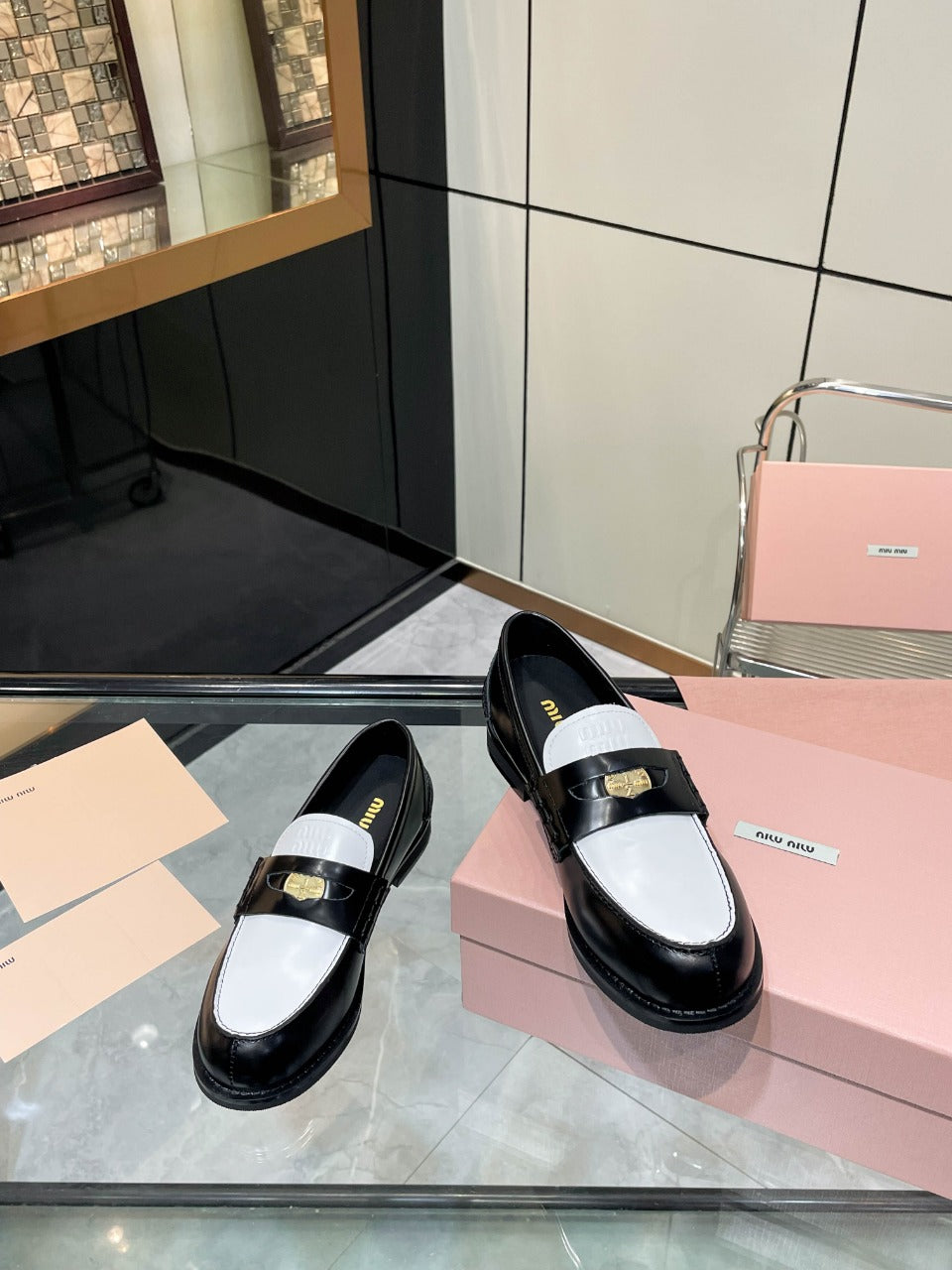 Z2P36A49 Popular high-quality leather Shoes