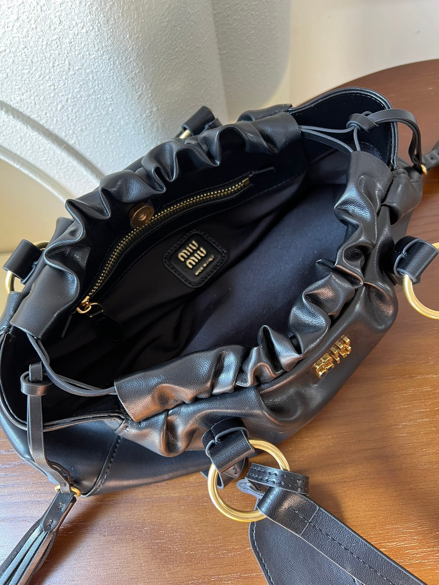 B1W25A79 Popular leather bag