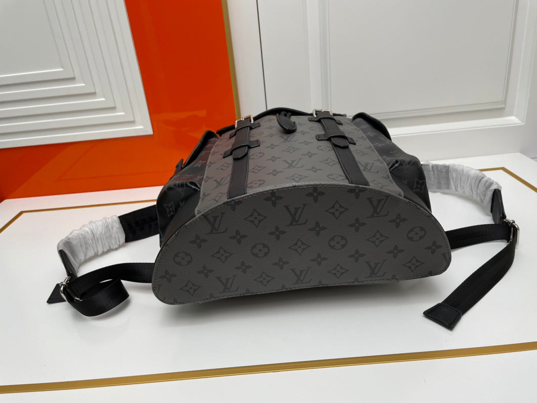B1W15E68 Popular  leather Backpacks