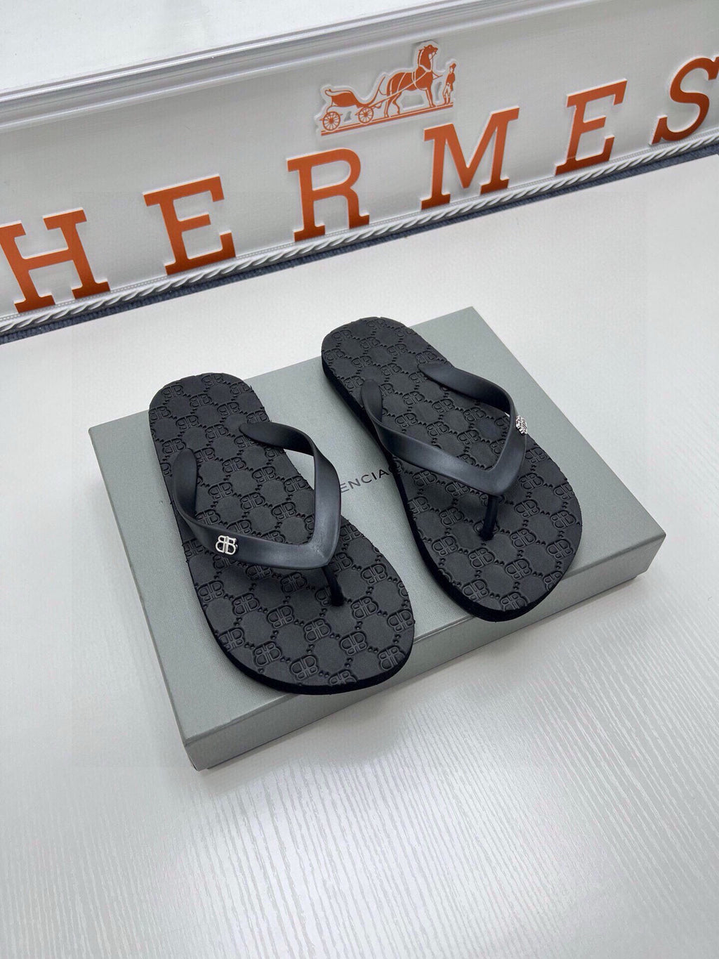 Z5Z35J297 Popular Slippers