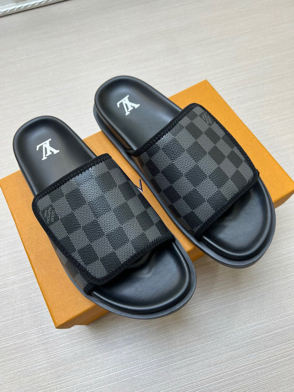 Z5WE245 Popular Slippers