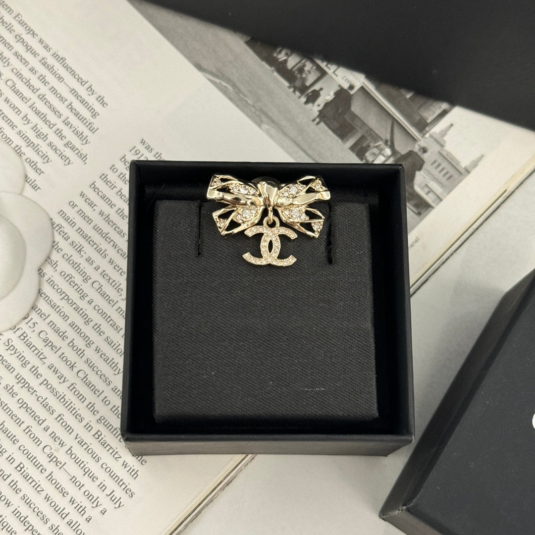 X1ZC1100   Popular  Brooch