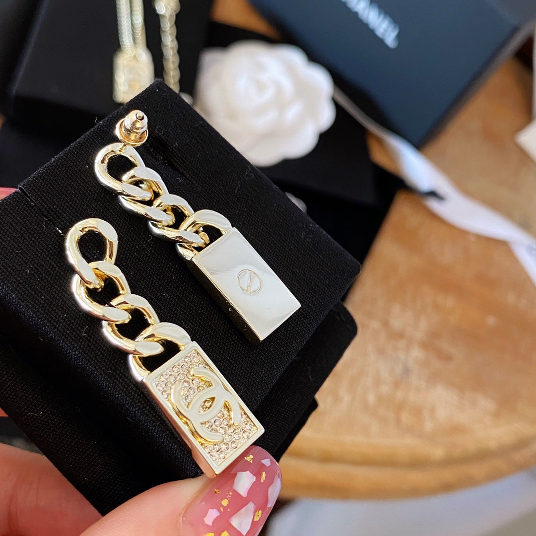 X1N63C114X  Popular  necklace  earrings