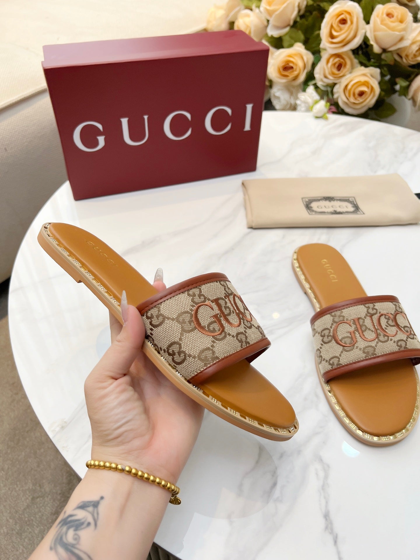 Z2Q55B29 Popular high-quality  Shoes