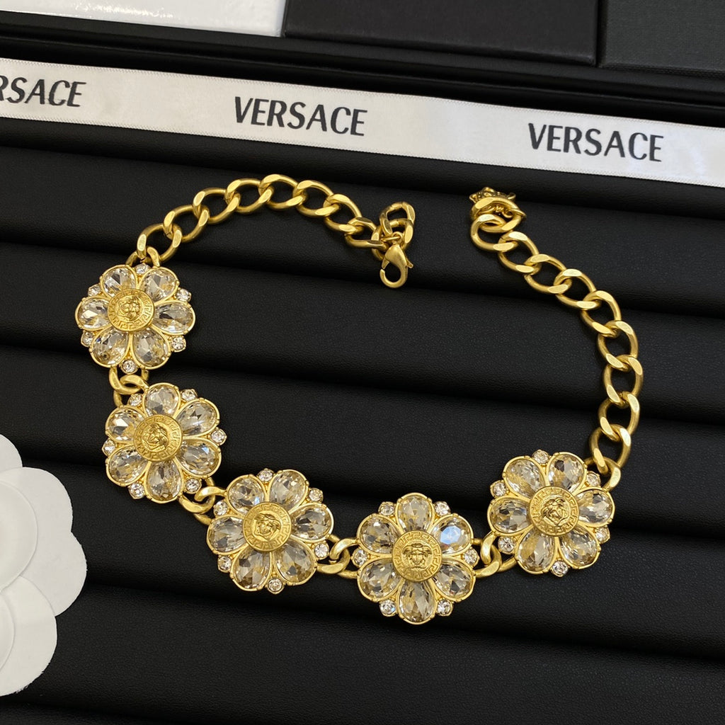X1Q85V372X Popular Necklaces