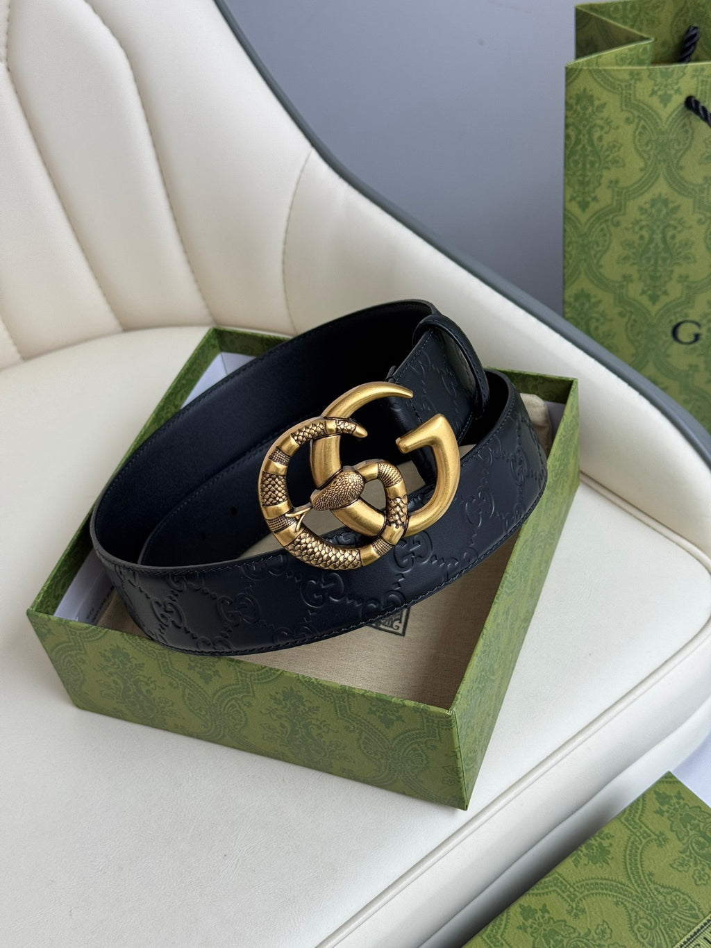 P1R55B240 Popular  High quality belt With full package