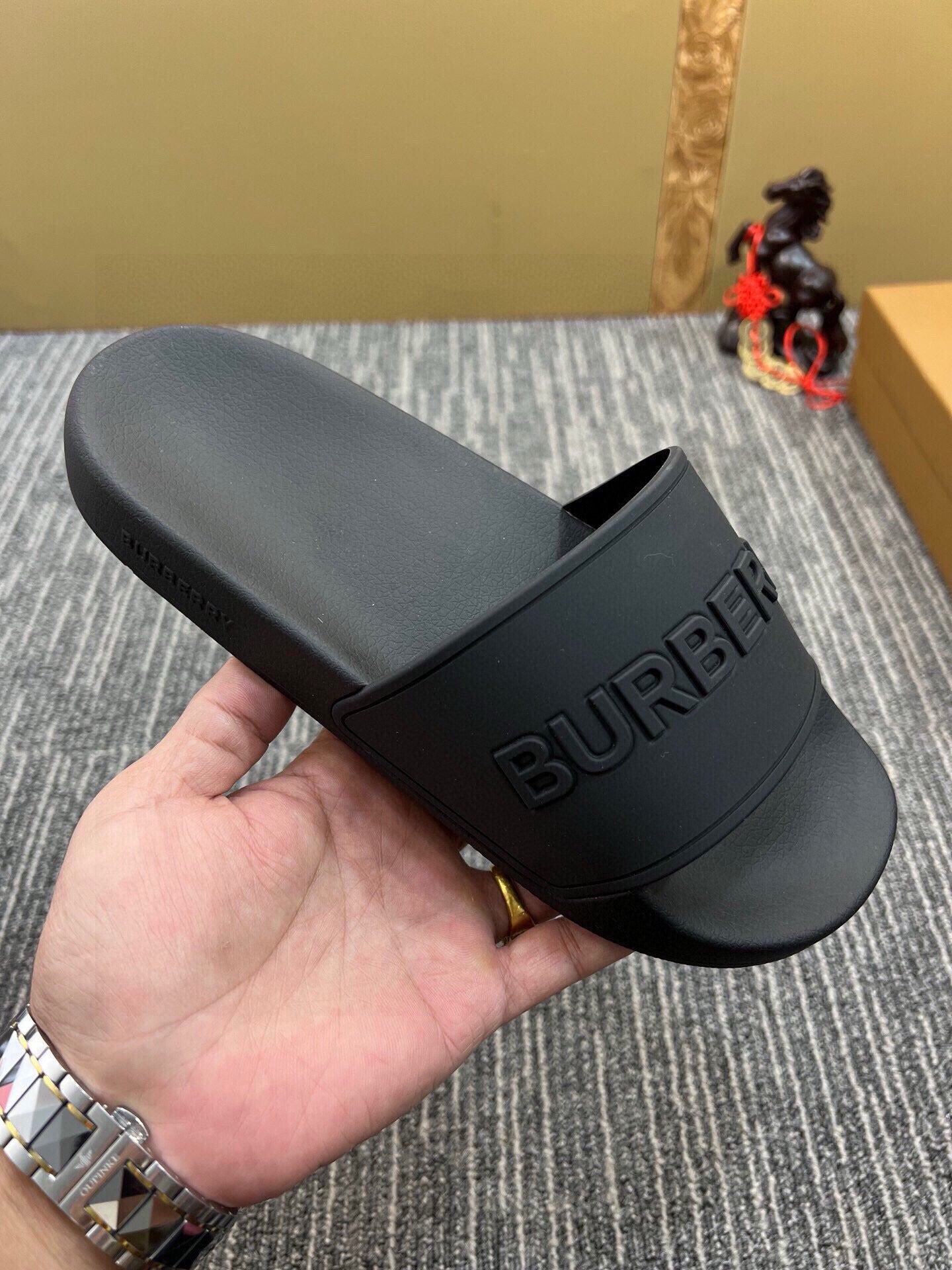 Z5Z35R254 Popular Slippers
