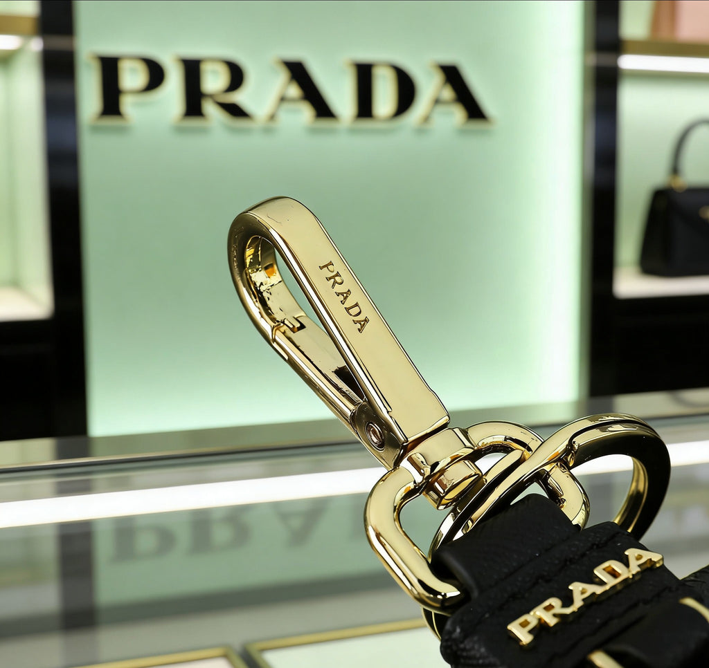 A1R46P3 Popular bag 's charms accessories