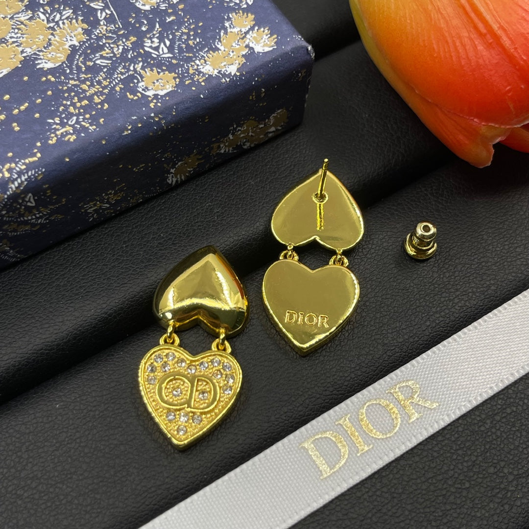 X1Z94D773E Popular Earrings