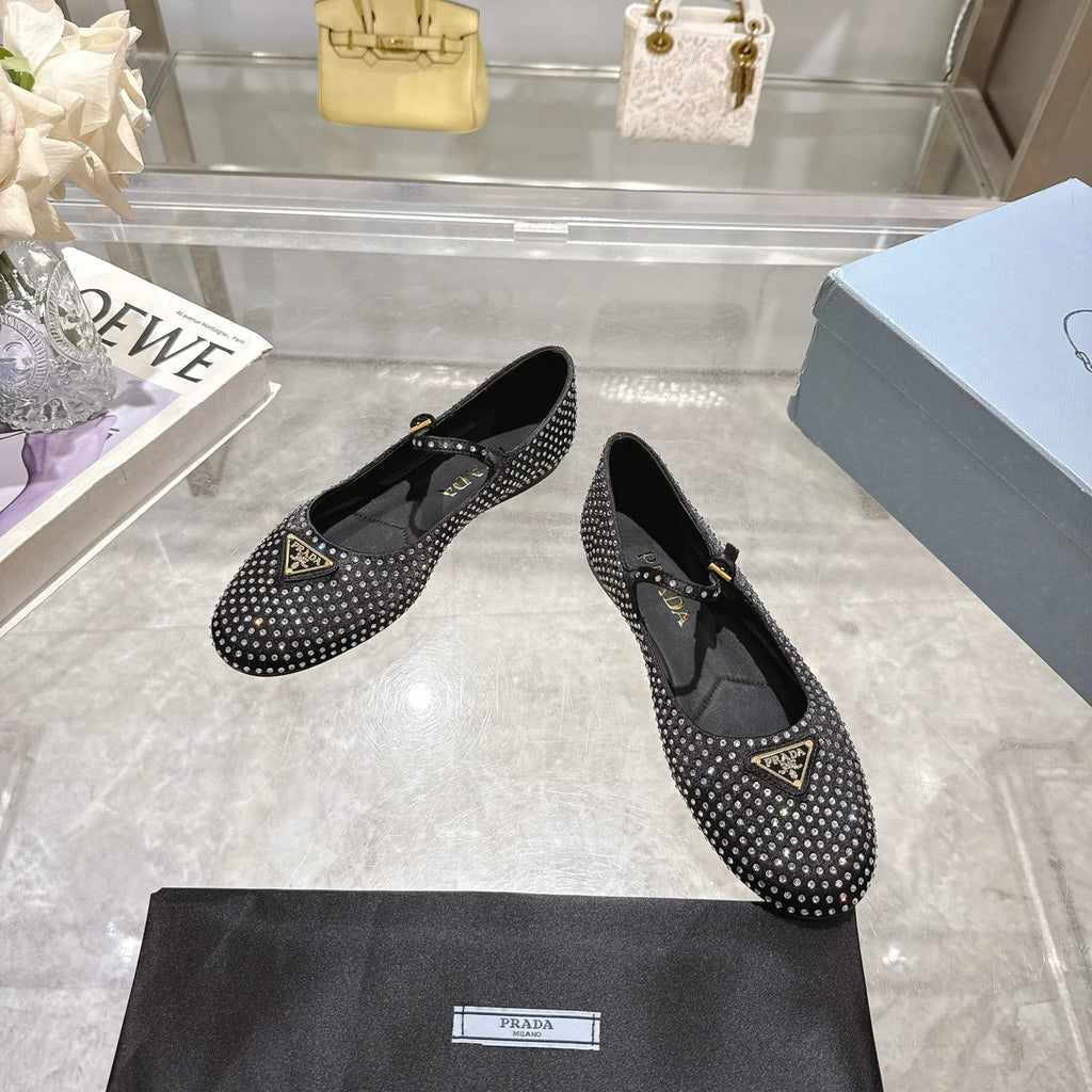 Z2R85P52  Popular high-quality shoes
