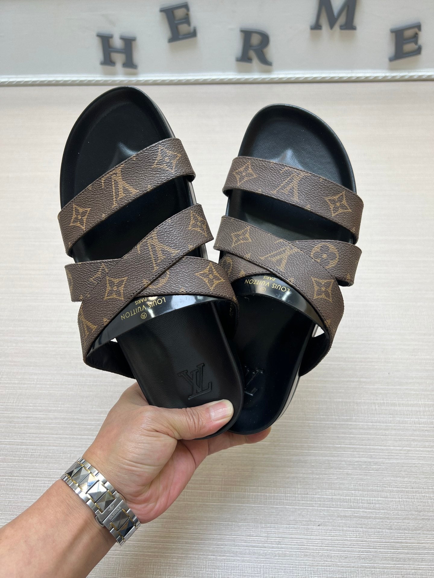 Z5ZE89 Popular slippers