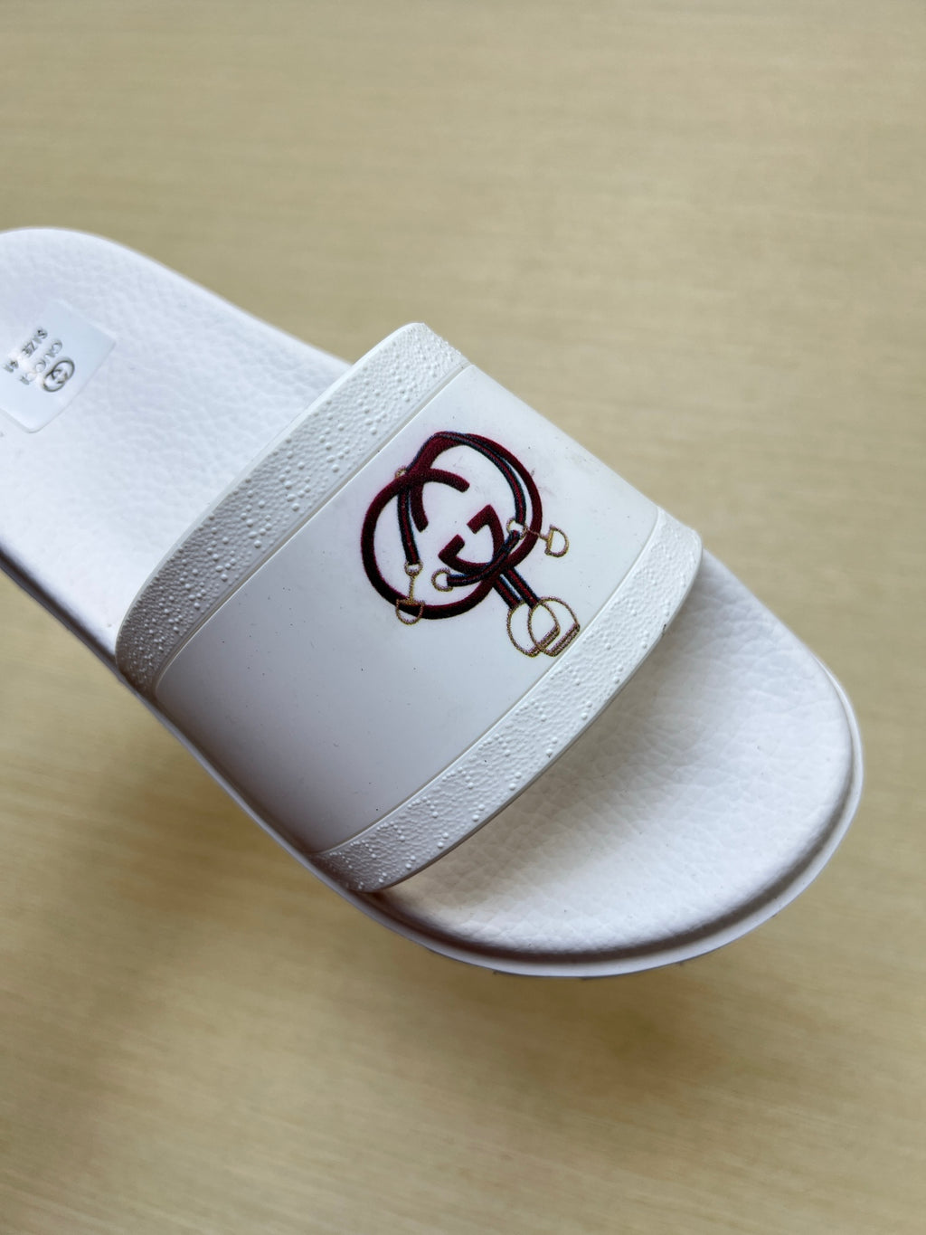 Z5R76B1 Popular Slippers