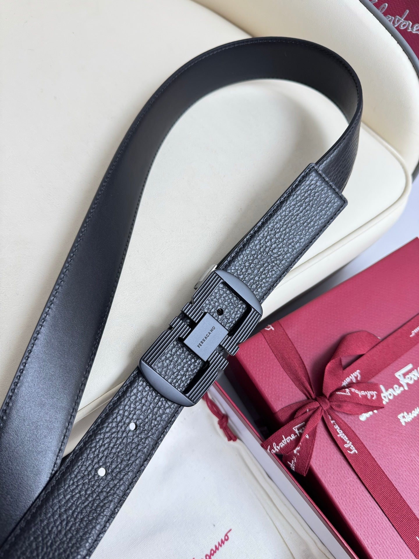 P1Q115A54 Popular High quality belt With full package