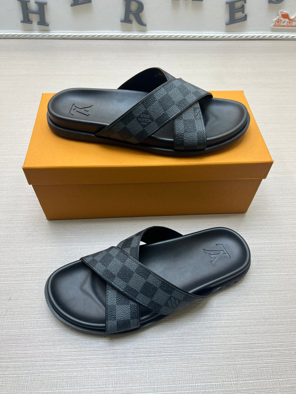 Z5ZE59 Popular slippers