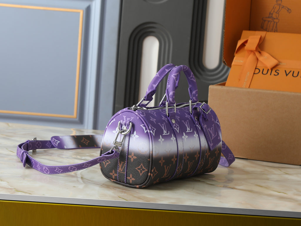B1R76E50 Popular leather bag